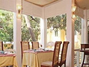 Hotel Du Parc بونديتْشيري المظهر الخارجي الصورة