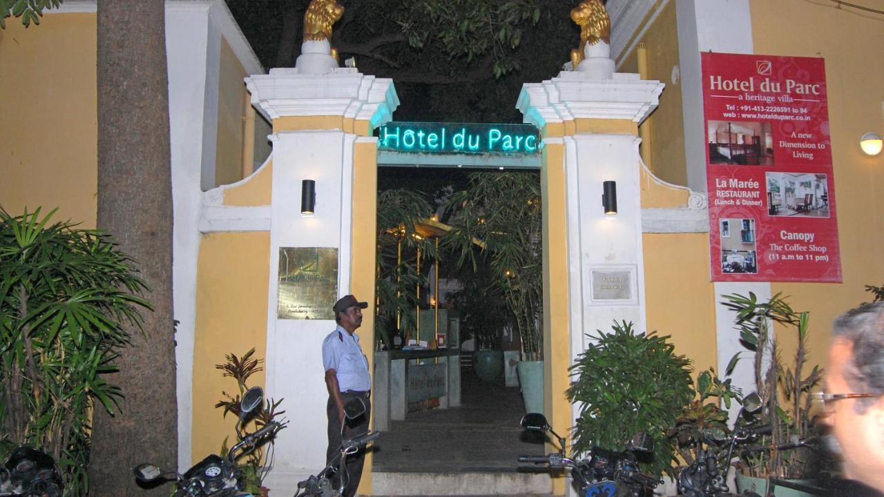 Hotel Du Parc بونديتْشيري المظهر الخارجي الصورة
